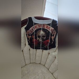 Live For Real Skull Graphic Top